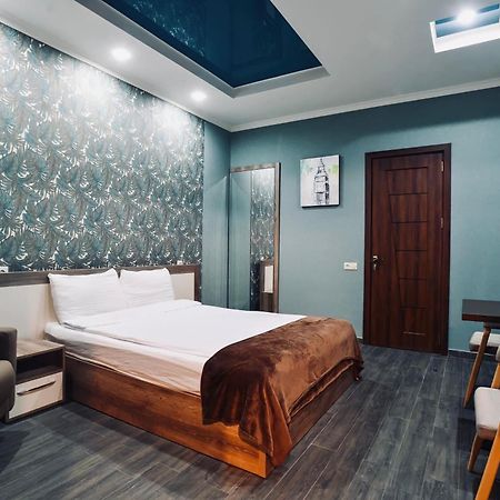 Отель 7 Rooms Tserovani Экстерьер фото