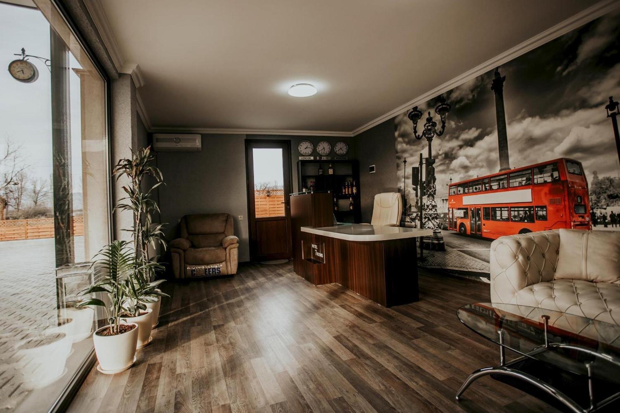 Отель 7 Rooms Tserovani Экстерьер фото