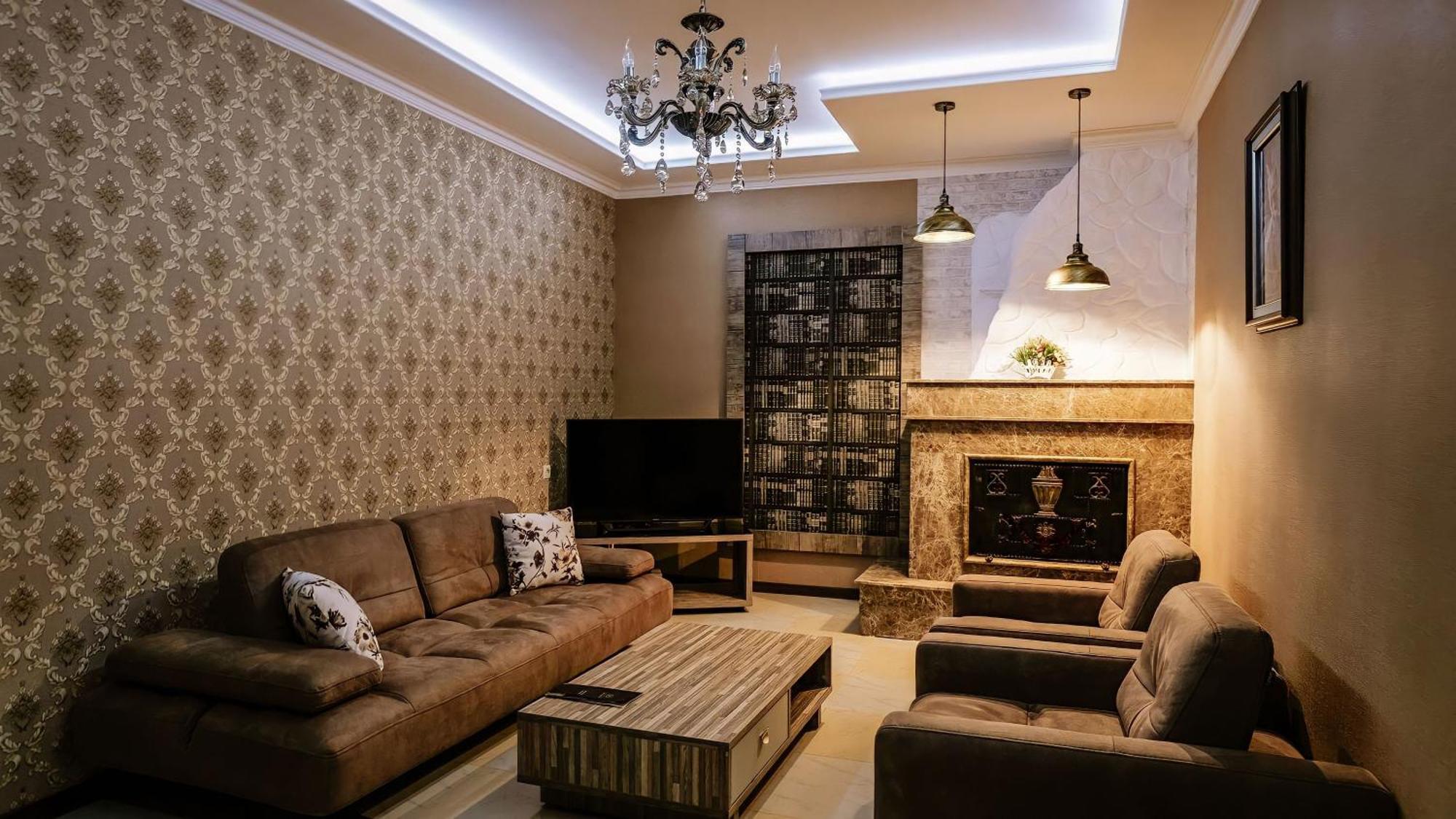 Отель 7 Rooms Tserovani Экстерьер фото
