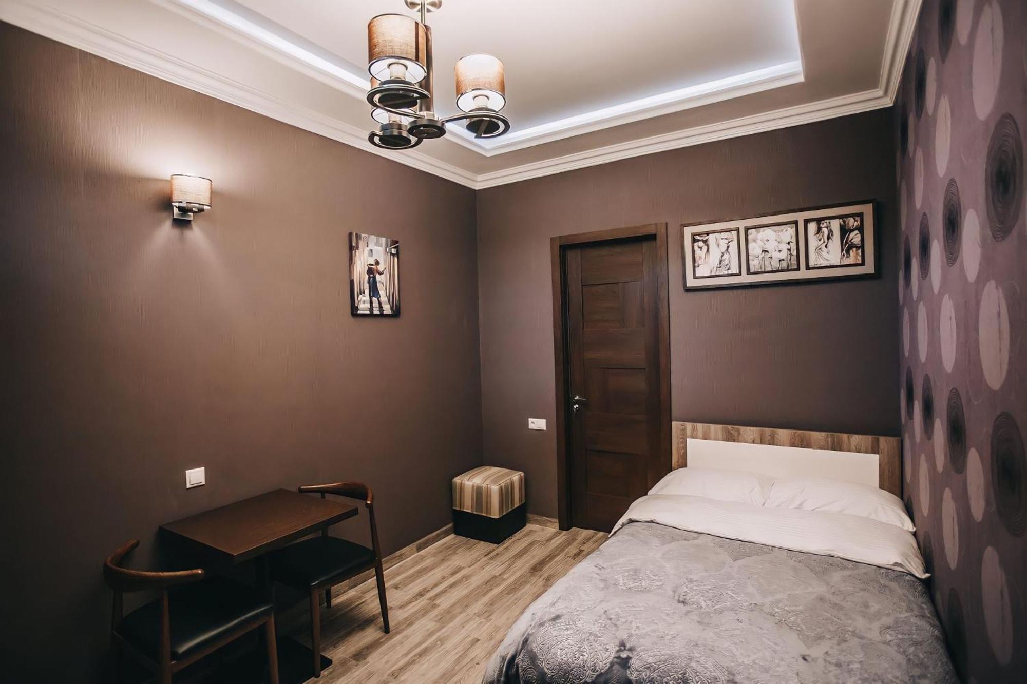 Отель 7 Rooms Tserovani Экстерьер фото