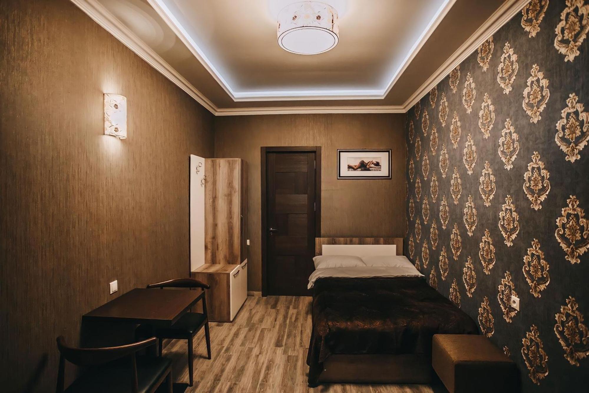 Отель 7 Rooms Tserovani Экстерьер фото